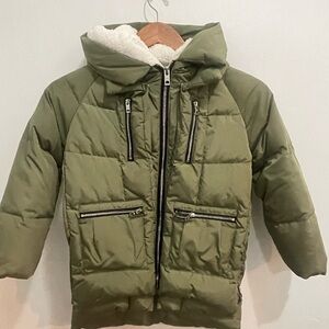 Classic OROLAY Olive Green Puffer Jacket with Hood. Good as New.